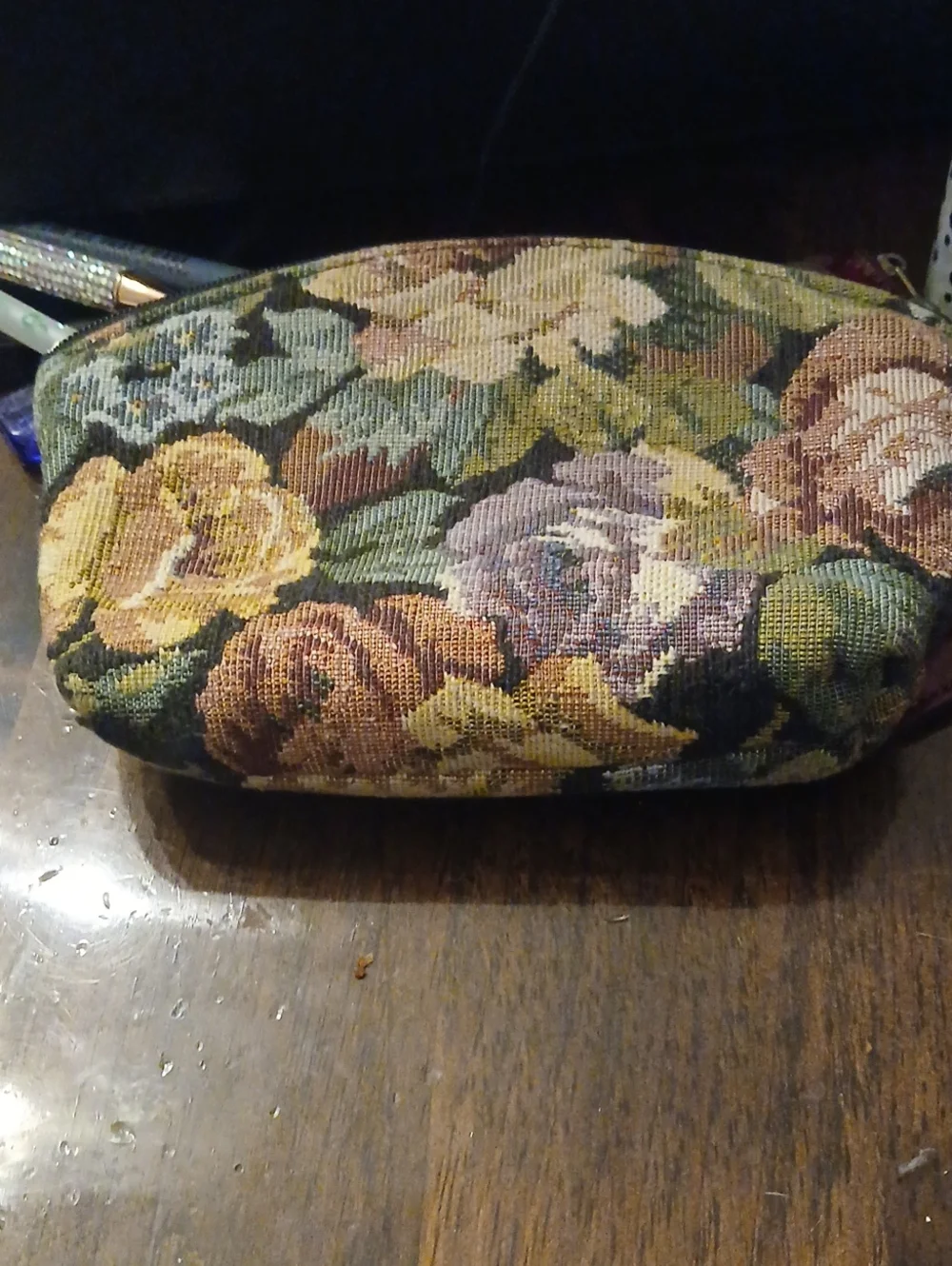 Floral Tapestry Cosmetic Pouch - Multicolor Roses Nwot